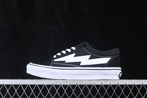 All categories Vans Vans series Vans Low Vans low-top Revenge x Storm Old Skool Lightning joint low-top casual sneakers black and white